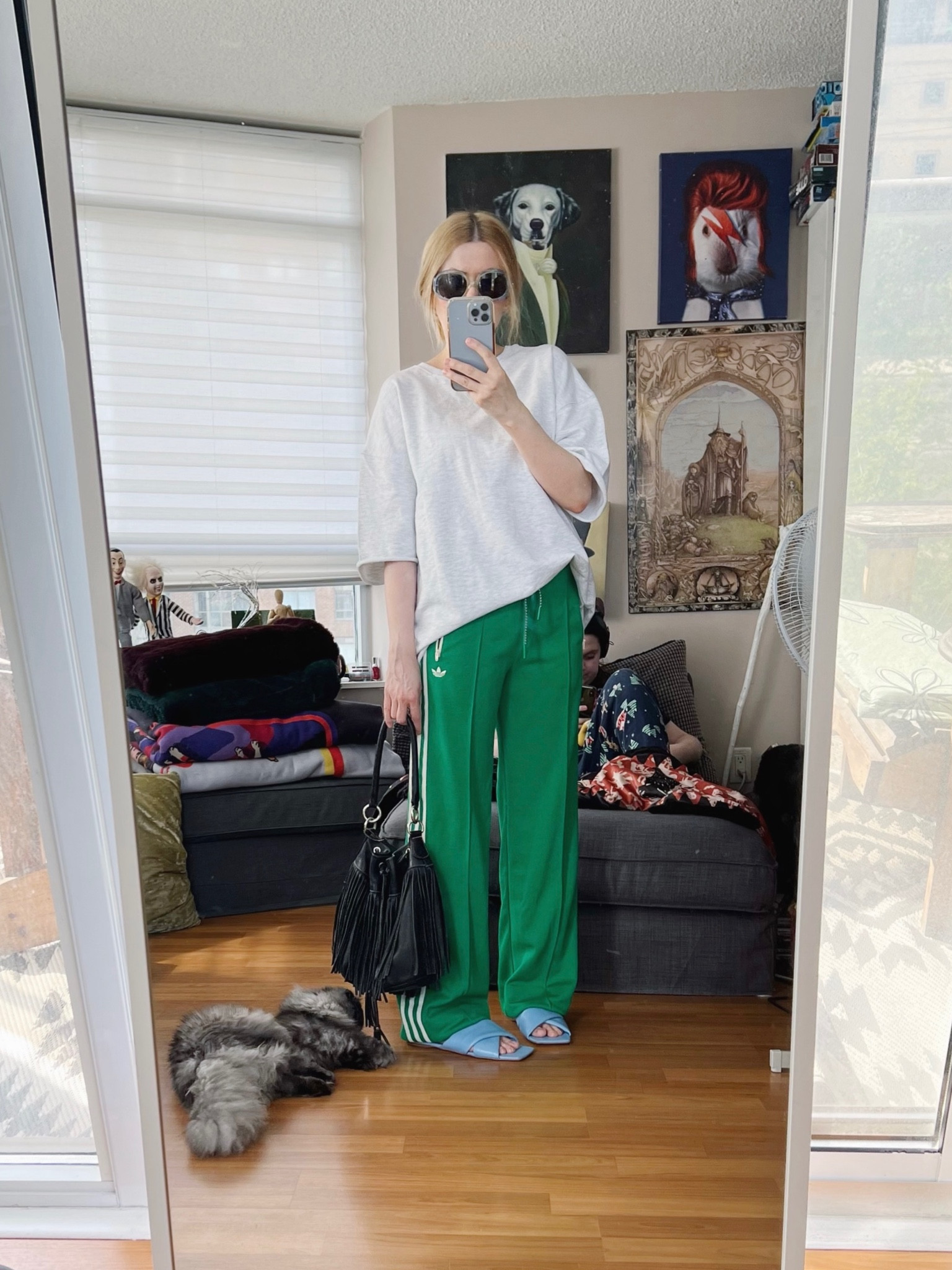 Little fringe monster 😸
•
.  #springlook  #StyleOver40  #70sadidas   #adidas #poshmarkFind #thriftFind #sportystyle #secondhandFind #FashionOver40  #MumStyle #genX #genXStyle #shopSecondhand #genXInfluencer #WhoWhatWearing #genXblogger #secondhandDesigner #Over40Style #40PlusStyle #Stylish40s #styleTip  #HighStreetFashion #torontostylist 


#LTKFind #LTKstyletip #LTKSeasonal