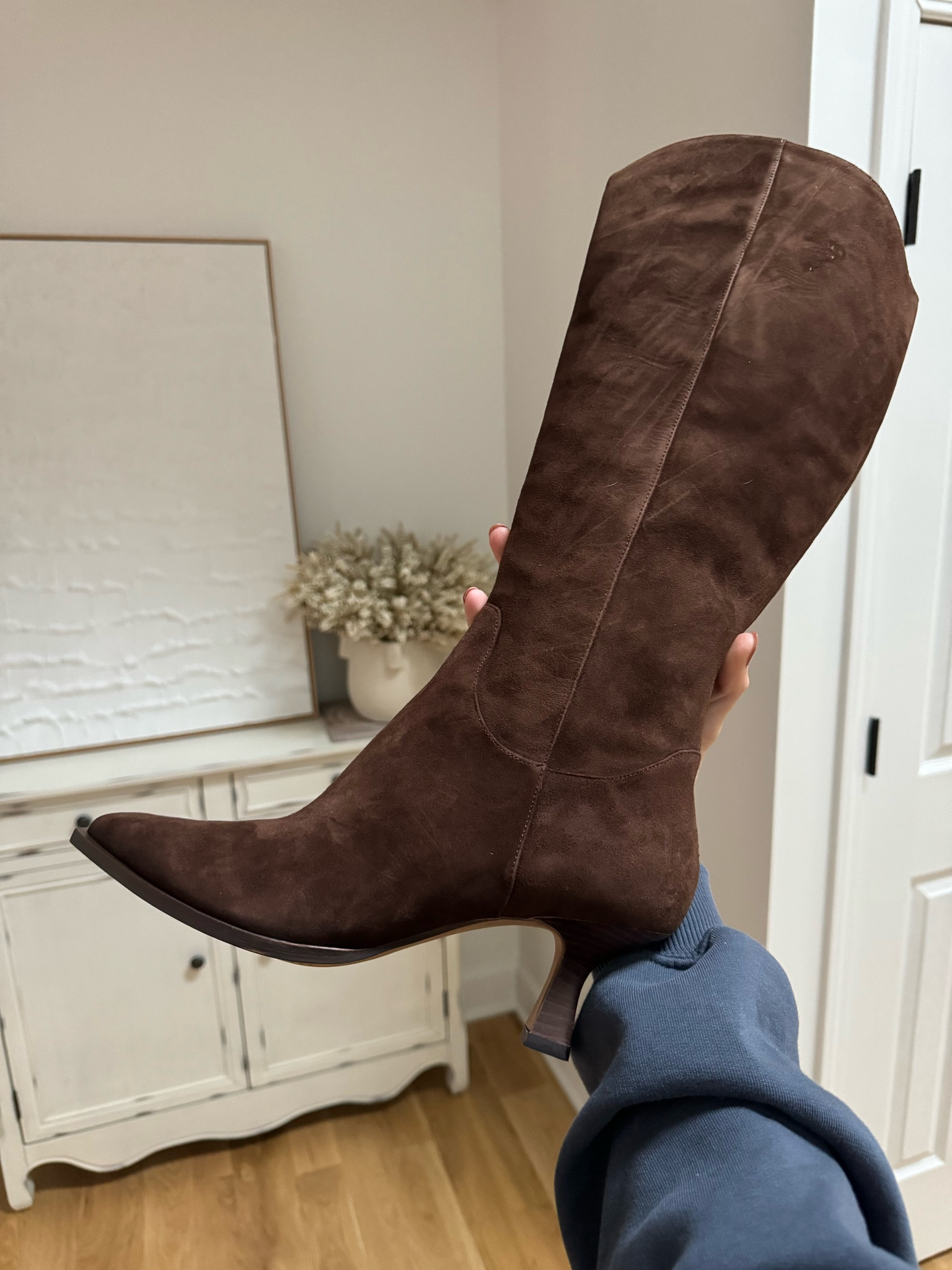 Use code BLACKFRIDAY for 30% off site wide at Dolce Vita!! 🔥🔥 

These suede Ariana boots are SO good! Wardrobe staples that will last! 👏🏻

#LTKCyberWeek #LTKSaleAlert #LTKShoeCrush