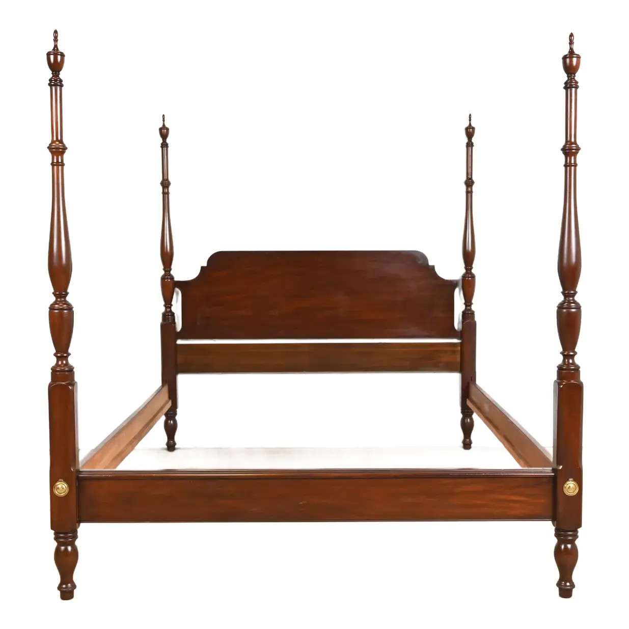 Henkel Harris Georgian Carved Mahogany Queen Size Poster Bed | Chairish