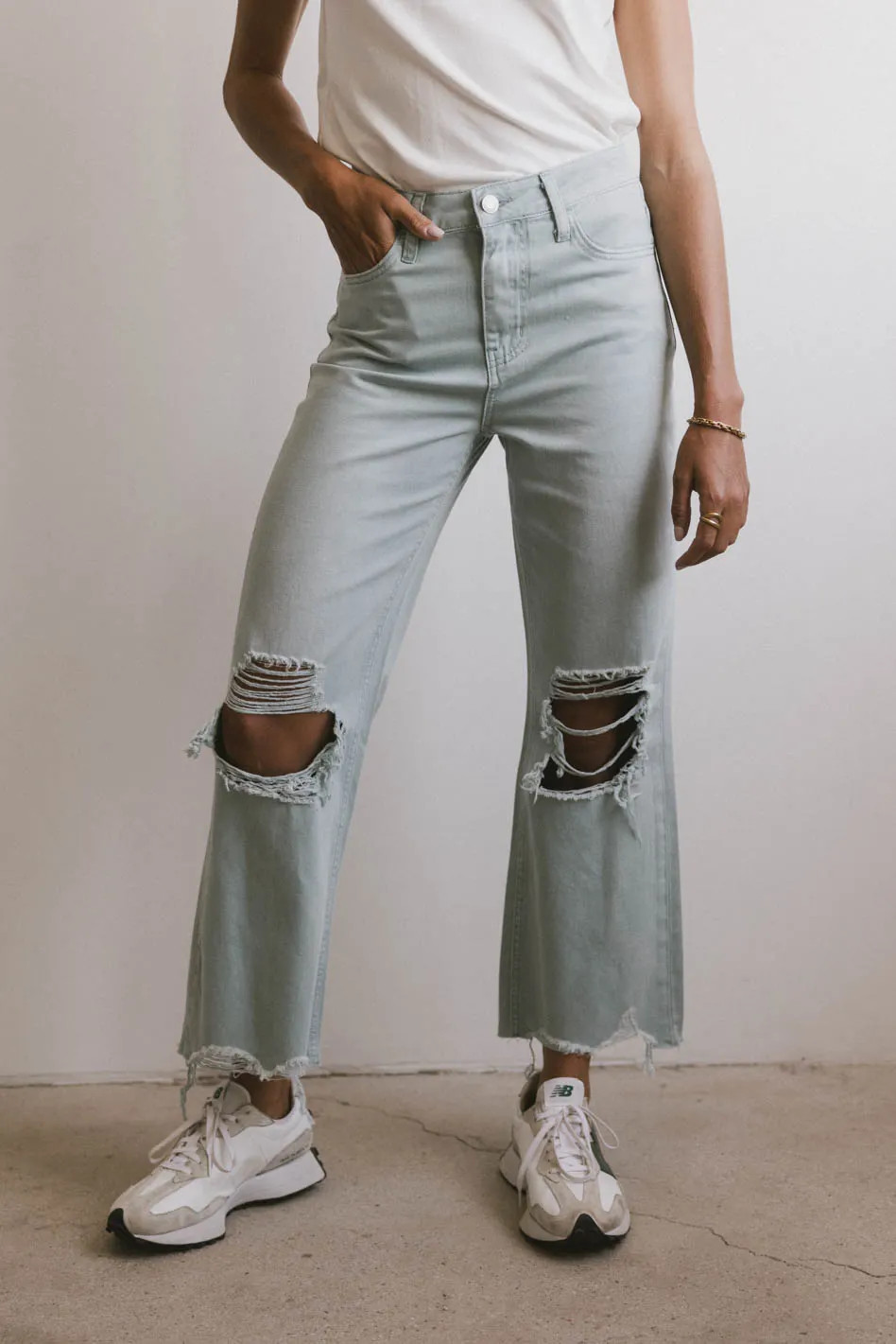 Charlie Distressed Jeans in Seafoam | Böhme US
