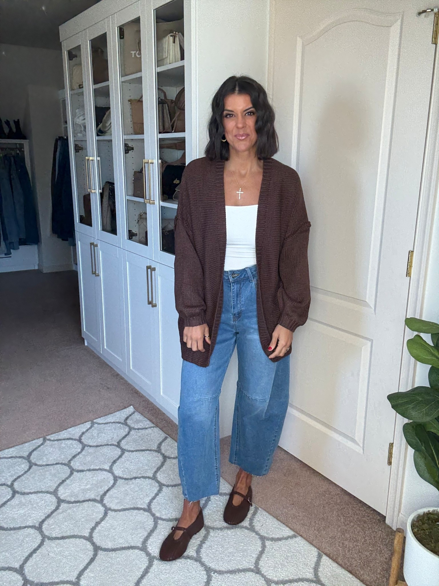 Size small in cardigan and tank size 2 in jeans 

#LTKFindsUnder100 #LTKSeasonal