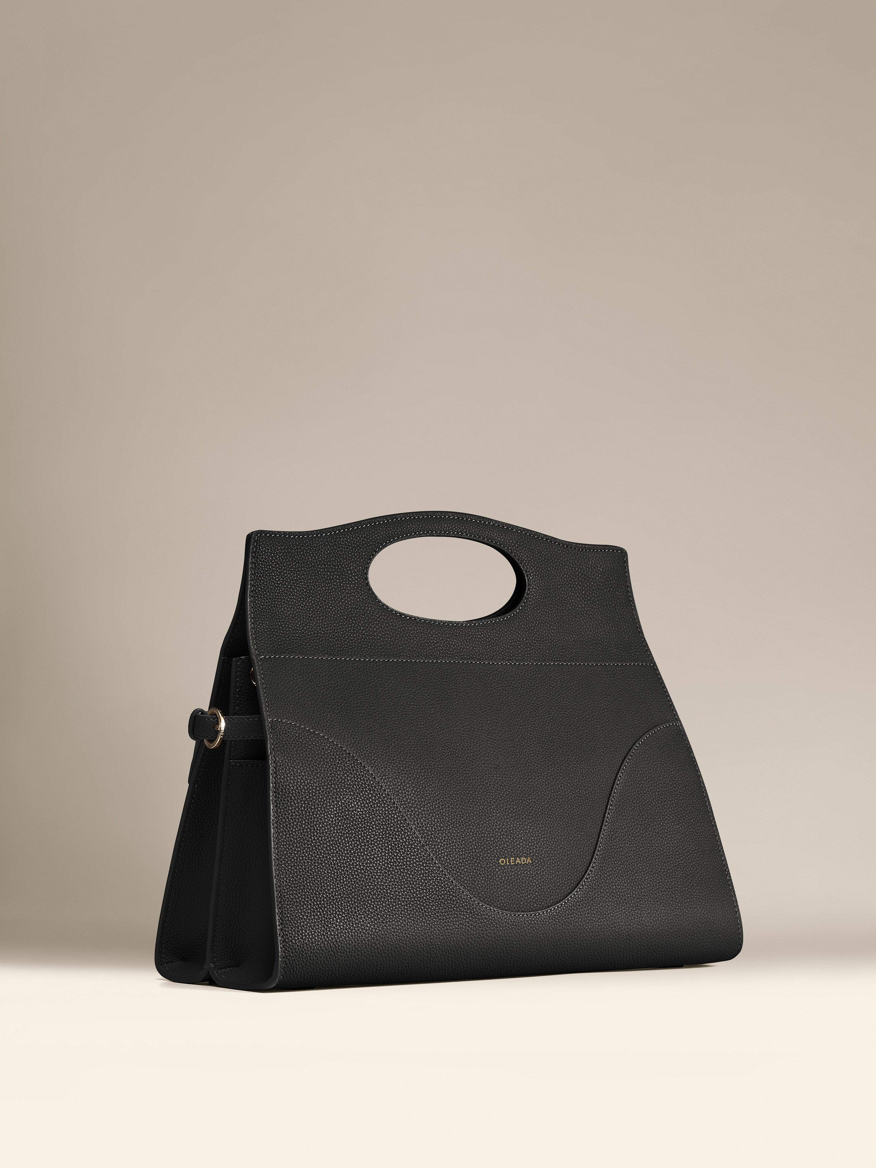 Captain Briefcase Caviar | OLEADA