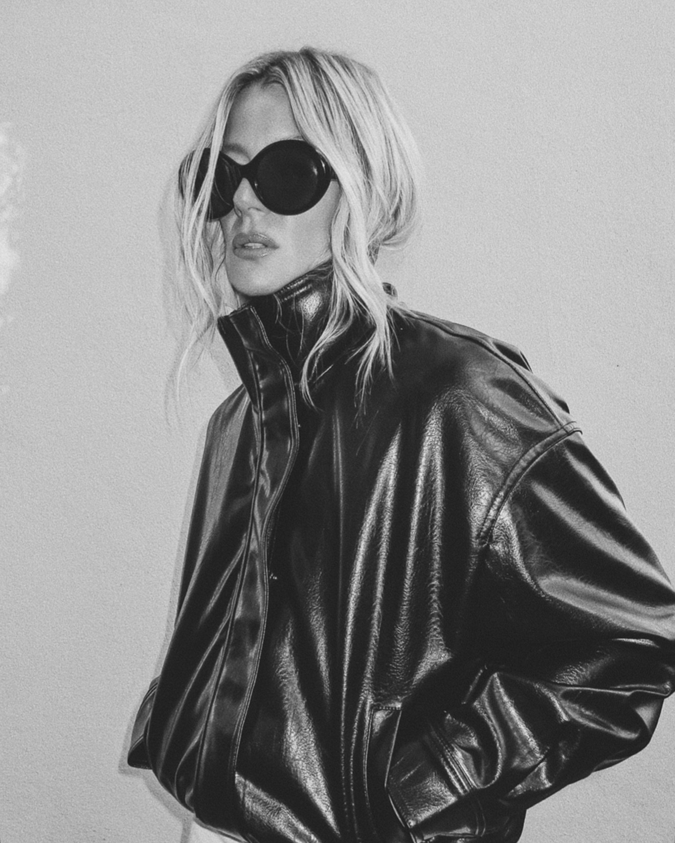 funnel-neck 

#fallfashion #minimalchic #minimalstyle #streetstyle 

#LTKStyleTip