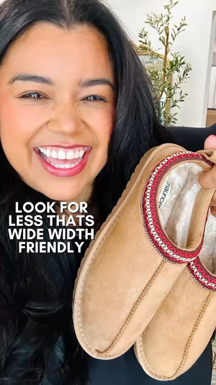 🍁 Smiles and Pearls Fall outfit 🍁 These look for less slippers are from Maurice’s and resemble the popular Ugg Tazman slippers. They are offered in a tan and black and if you’re in between sizes, size up. They are under $40 and are in stock in all sizes! 

Fall outfit, fall family photos, casual fall outfit, sweater, Uggs, fall look, plus size, size 18, jeans, sneakers, boots, country concert outfit, clogs, teacher outfit

#LTKPlusSize #LTKGiftGuide #LTKMidsize