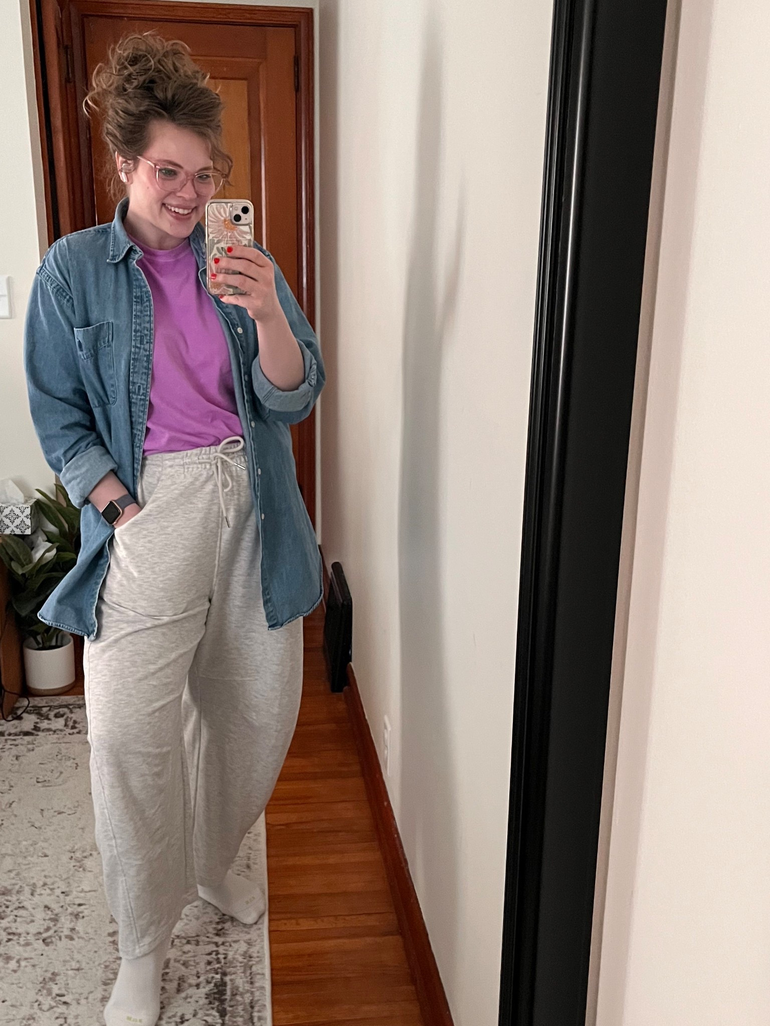 My new favorite pants postpartum!!! Mom life approved 😍😍😍😍 size large in bottoms and button up and size m in shirt!!