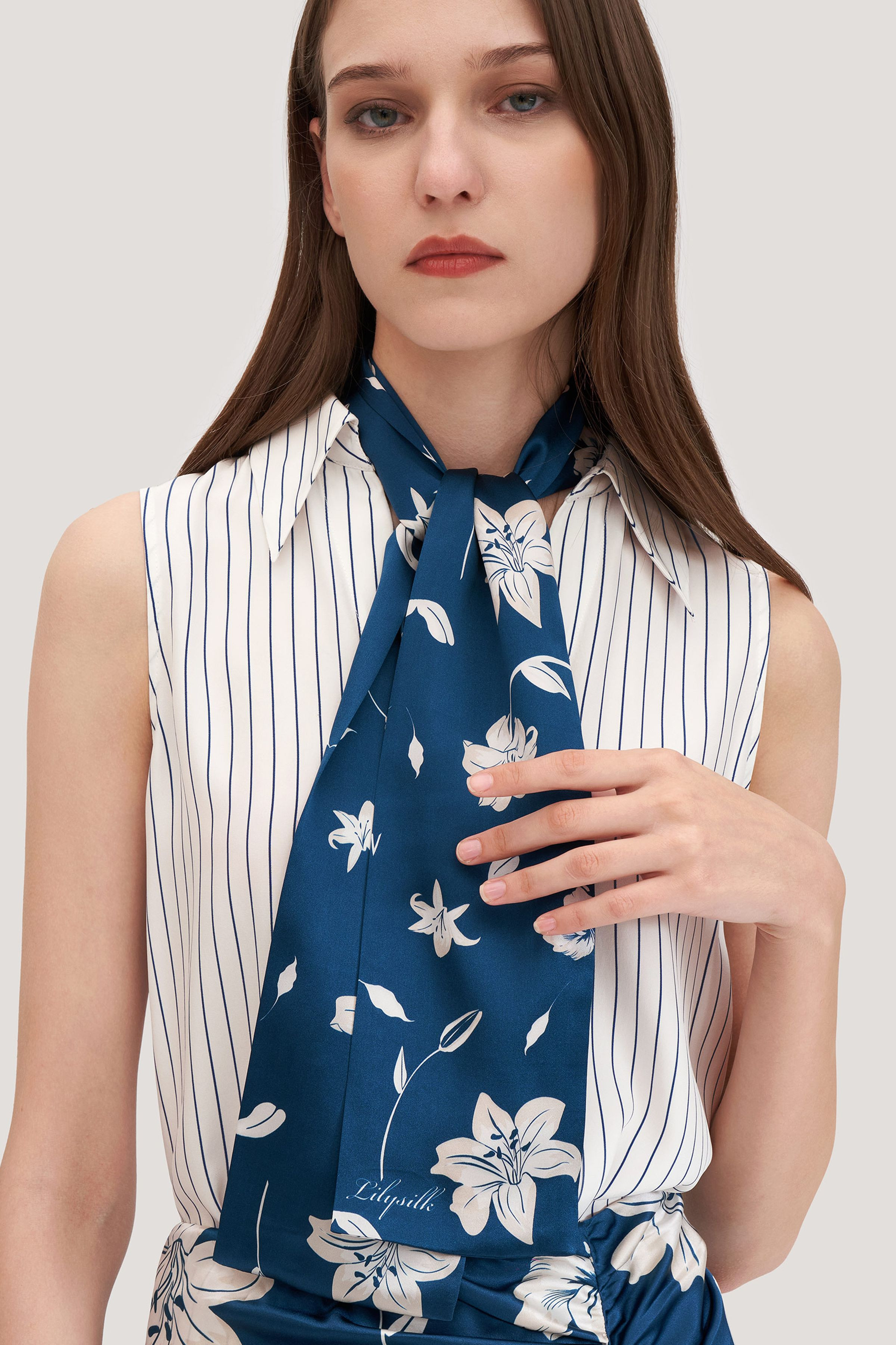 Stunning Rectangular Silk Lily Scarf | LILYSILK
