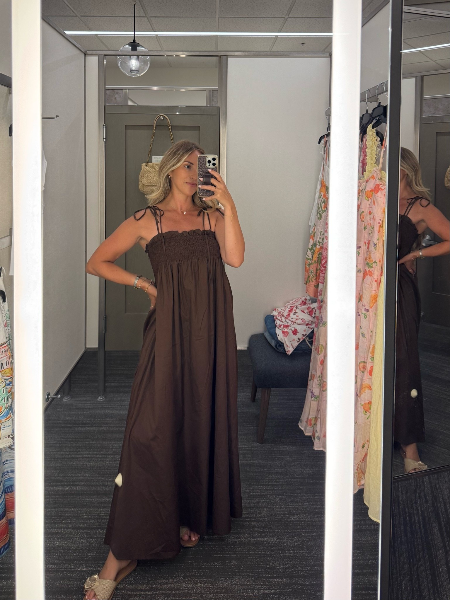 The flowy brown dress of my dreams 😍 Wearing size xs. Can’t wait to accessories this with some fun beachy jewelry