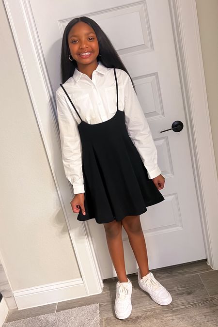 Love this black and white outfit on Laila. Such a cute look for girls. And age appropriate.

#LTKkids #LTKfindsunder100 #LTKstyletip