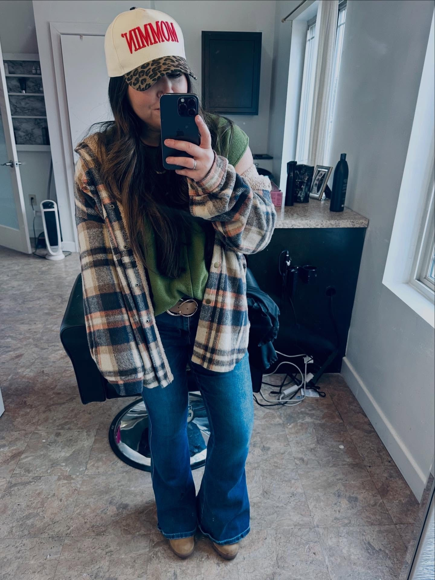 Idk why but this just feels like a vibe today 😎 

But I’m here to remind you- KEEP GOING FRIEND 😍 

You are more talented than you’re giving yourself credit for. You bring more to the table than you think. Someone’s life is better because you’re in it. 🥰🥰 

#keepgoing #selflove #selfcare #motivational #healing

#LTKdayinmylife #LTKootd #LTKmomlife