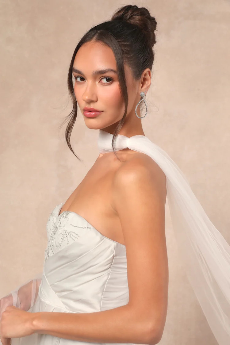 Cascading Romance White Tulle Veil Scarf | Lulus