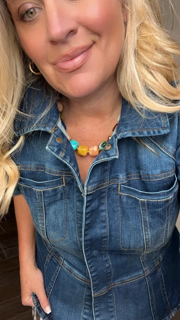 ✨Tap the bell, save and ❤️ start here over 40 fashion, midlife style, midsize fashion and luxury looks for less.  


Want something bold and fun? Have a pooch? Want to look and feel fantastic? Start here...

⬇️Sizing information:
Medium (size down if in between sizes.) 

👑 Helping you look good, feel good.-Lindsey Denver   Check back daily for belly-friendly style, confidence, and Outfit Physics™.

#LTKOver40 #LTKMidsize #LTKPlusSize

Comment SHOP below to receive a DM with the link to this post on my LTK ⬇ https://liketk.it/6i9S9

#LTKOver40 #LTKMidsize

Comment SHOP below to receive a DM with the link to this post on my LTK ⬇ https://liketk.it/6i9Zd

#LTKOver40 #LTKPlusSize #LTKMidsize

Comment SHOP below to receive a DM with the link to this post on my LTK ⬇ https://liketk.it/6ialx