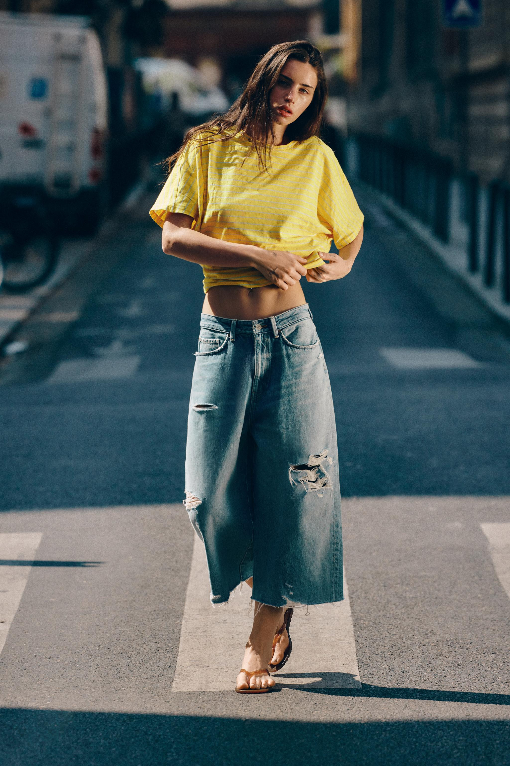 MID-RISE RIPPED BAGGY DENIM JORTS | Zara US