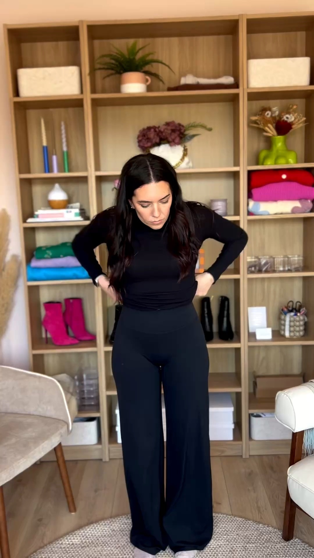 Simple, comfortable and practical for everyday. Easy outfit for the school holidays! And wirh a fun pop of colour. Comment SHOP to get the links straight to your DMs 🔗 

🐣💐🌷☀️💛🙌🏼 🐇 