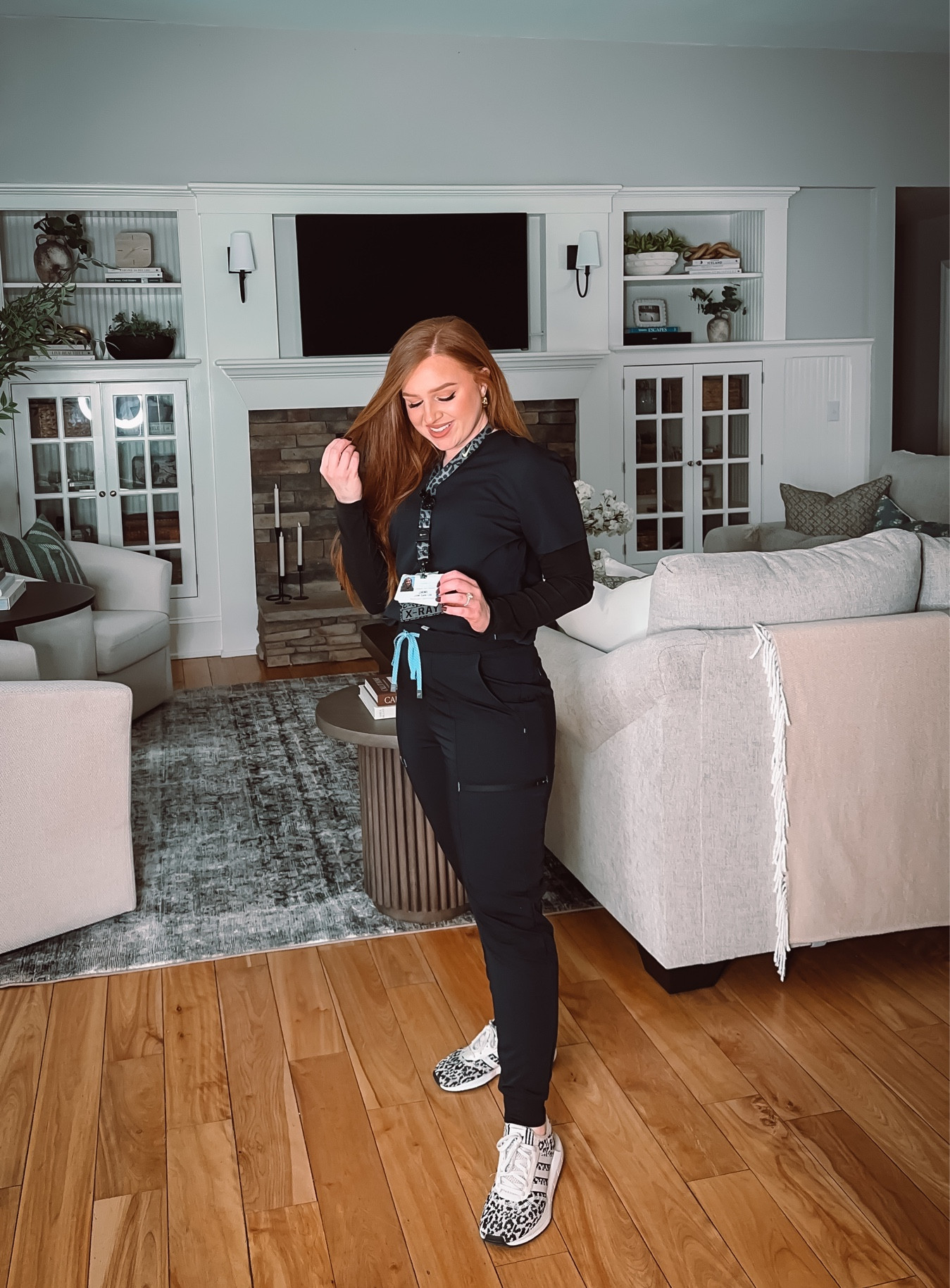 Fabletics scrub set! Size small top, size small petite bottoms ! 



#LTKstyletip #LTKworkwear #LTKfindsunder50