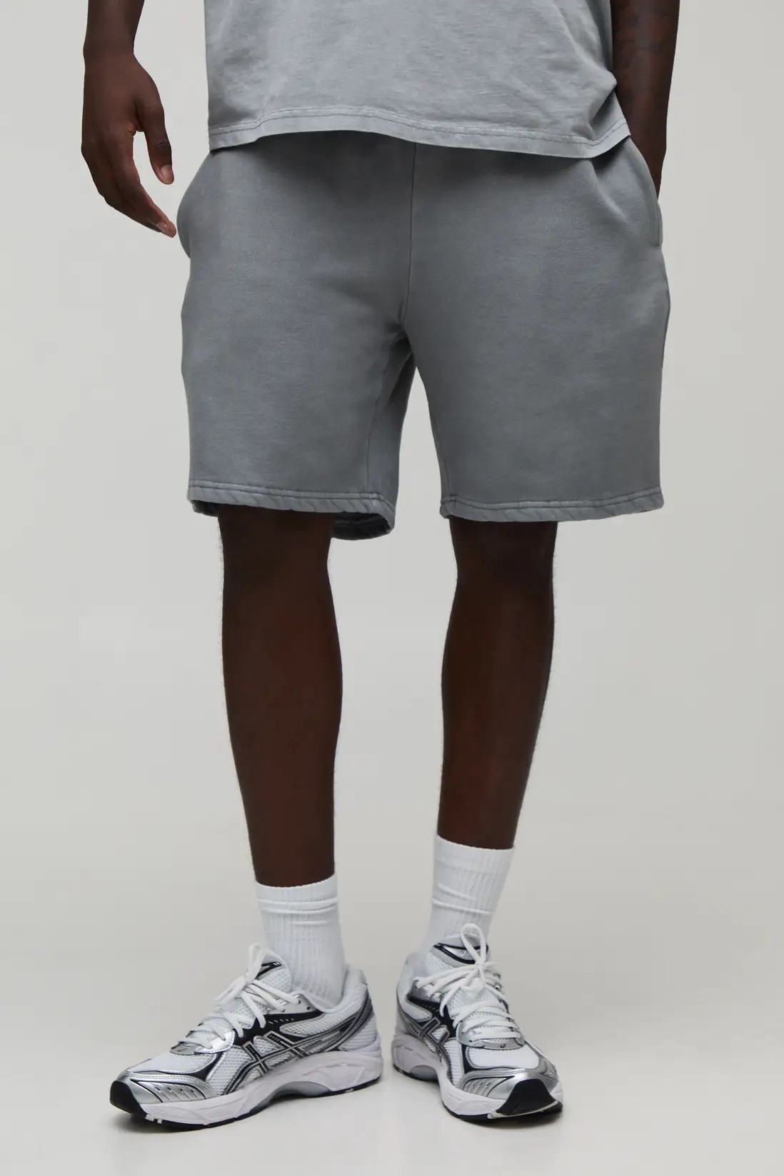 Washed Grey Essential Washed Relaxed Fit Short | BOOHOOMAN | boohooMAN (DE, IE & UK)