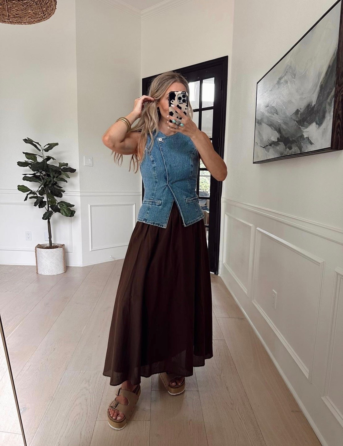 🤍 I just found the most gorgeous skirt that will go with so many tops. Unfortunately my top sold out so fast and is only available in XS. 

Wear to elevated events, church, etc.

I’m wearing my tts in both (small) 

5’5” // 120 lbs