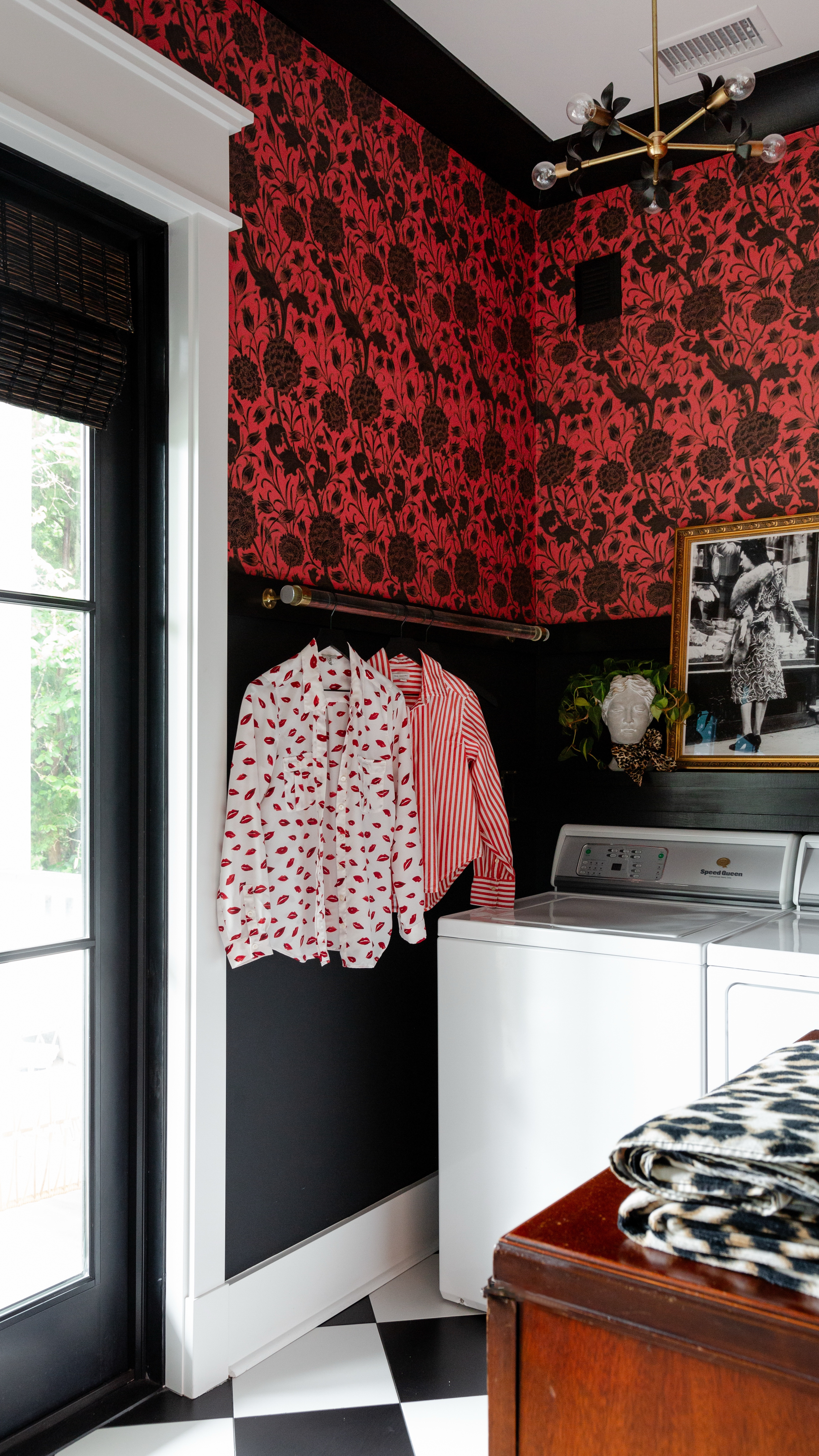 Decorating my laundry room made my least favorite chore *almost* enjoyable! ♥️

#LTKHome