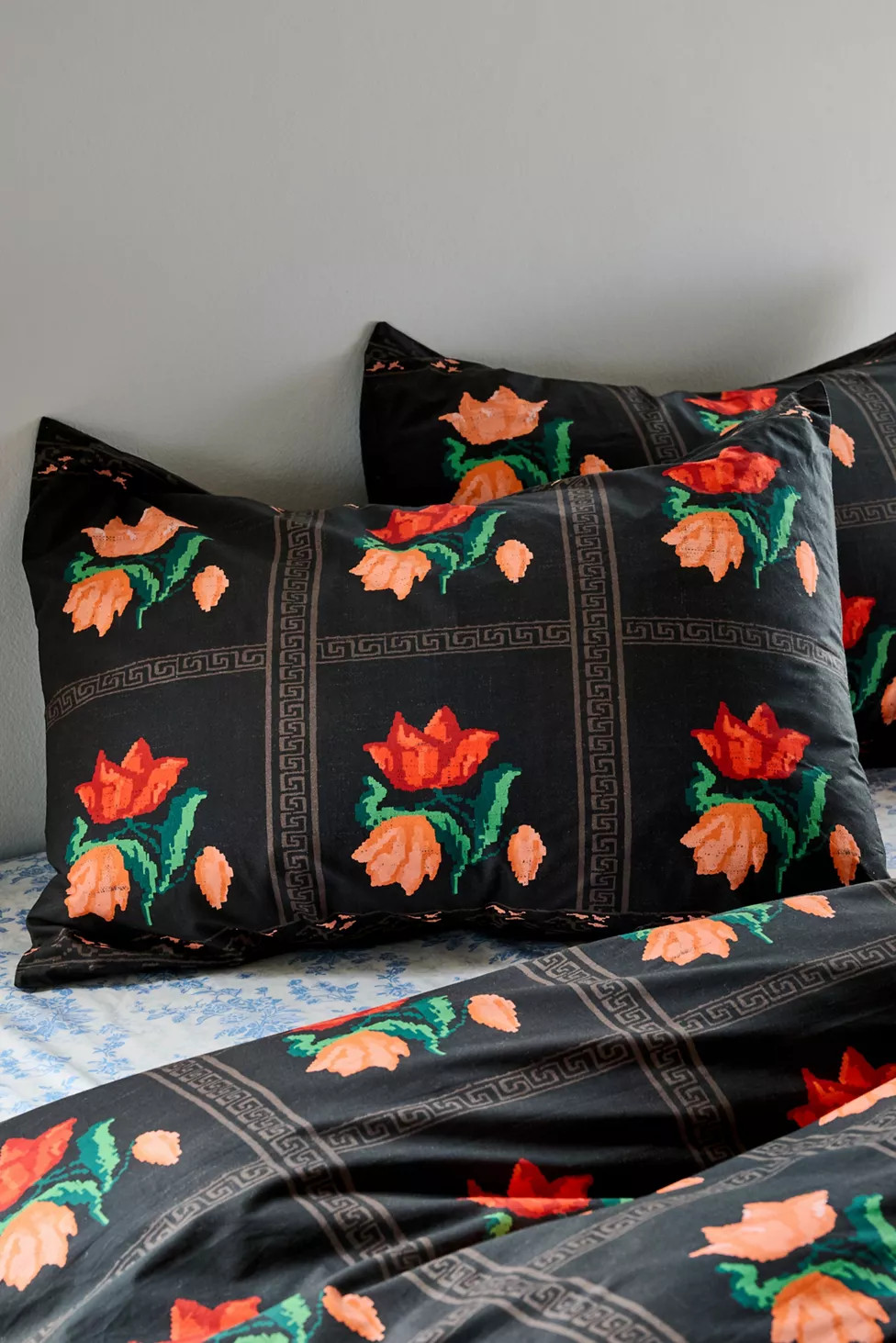 Bridgette Floral Breezy Cotton Percale Sham Set | Urban Outfitters (US and RoW)