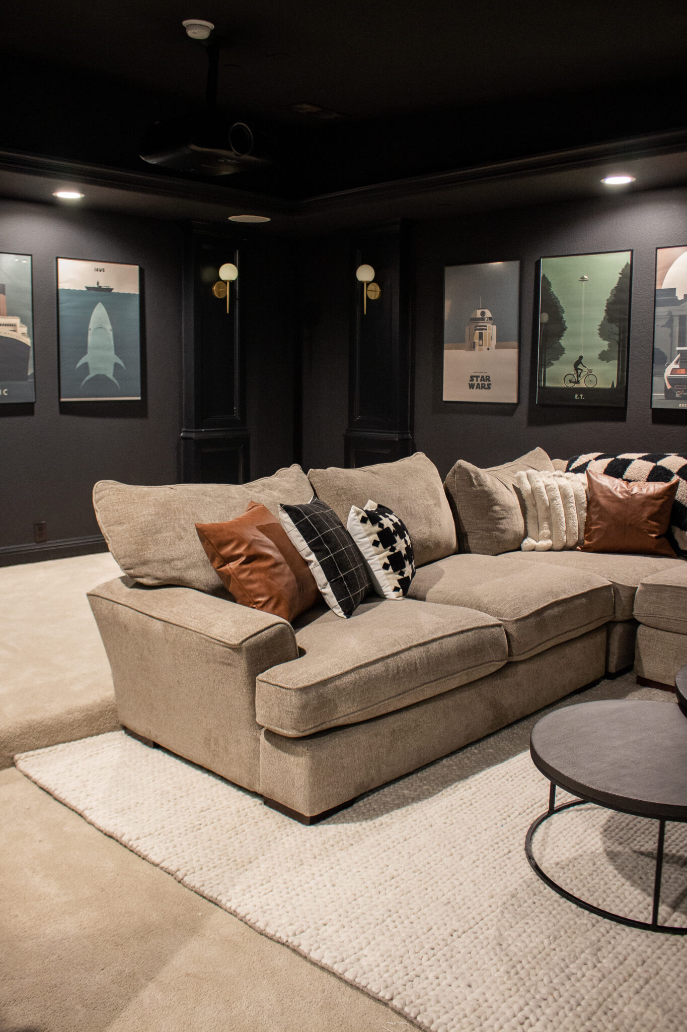 This is the kind of room that makes you want to grab a blanket, pop some popcorn, and stay in all weekend. Every detail is perfection.

#LTKSeasonal #LTKHome