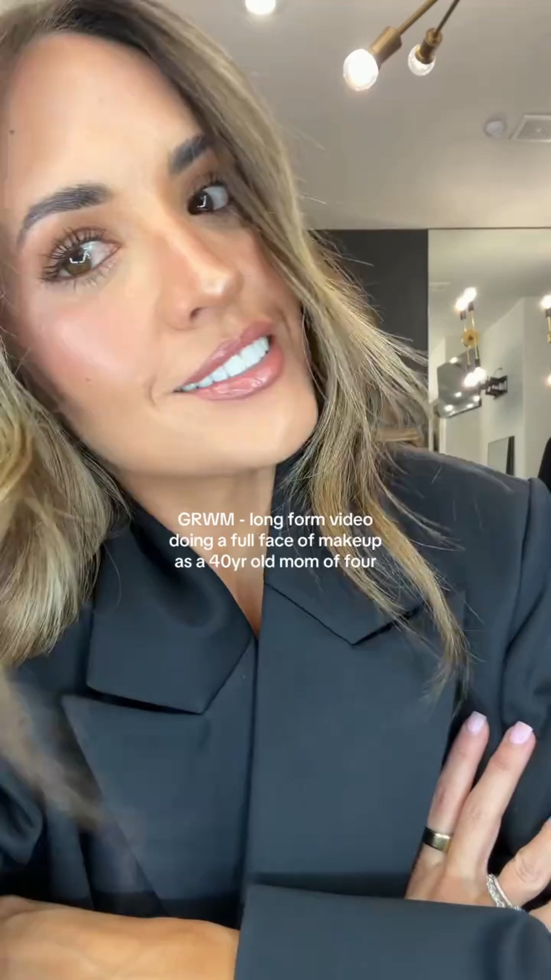 Do my makeup with me! 

Foundation - N8
Concealer - 3N
Bronzing stick - harmony 
Blush palette - She goes to the gym 
Bronzer - shade 2 
Eyeliner - soft brown
Mascara - black 
Highlighter - flaunt 
Lip liner - wherever walnut 
Lipstick - Pillowtalk
Gloss - George 
Lip stain - muahve

(FB)