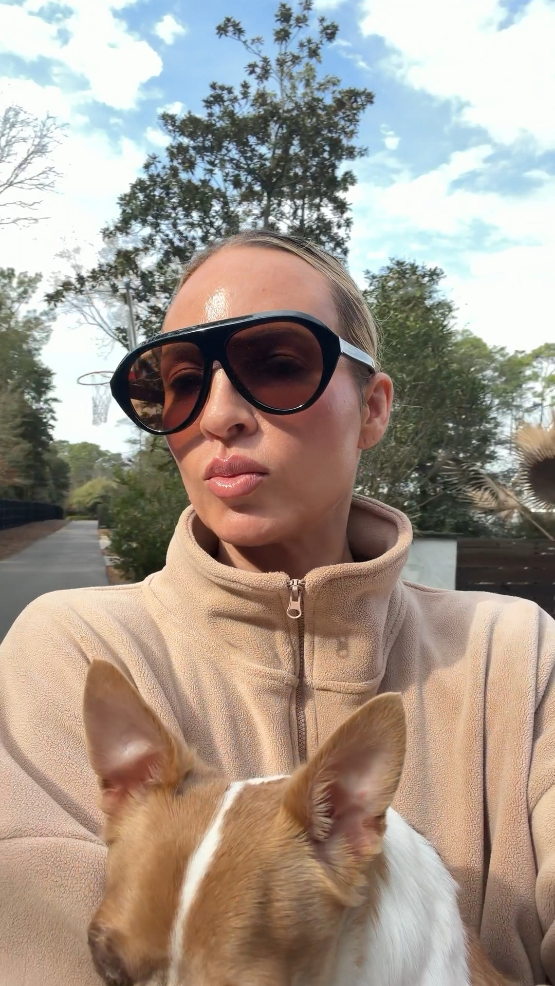 I love this sunglasses. I feel like they are giving off designer vibes, but they’re not crazy expensive like Gucci or tom Ford. ￼ also I’m wearing a medium in the Amazon fleece. ￼

#LTKootd #LTKdayinmylife #LTKmomlife