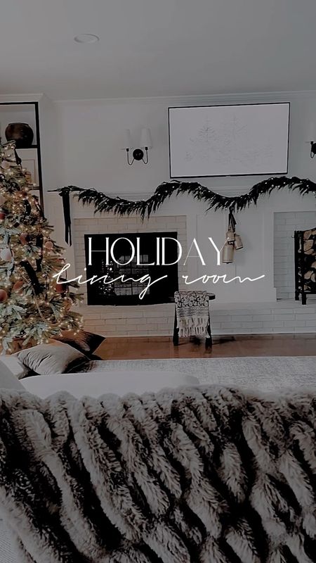 Holiday living room, Christmas mantel, fireplace mantel, Christmas tree

#LTKHoliday #LTKhome
