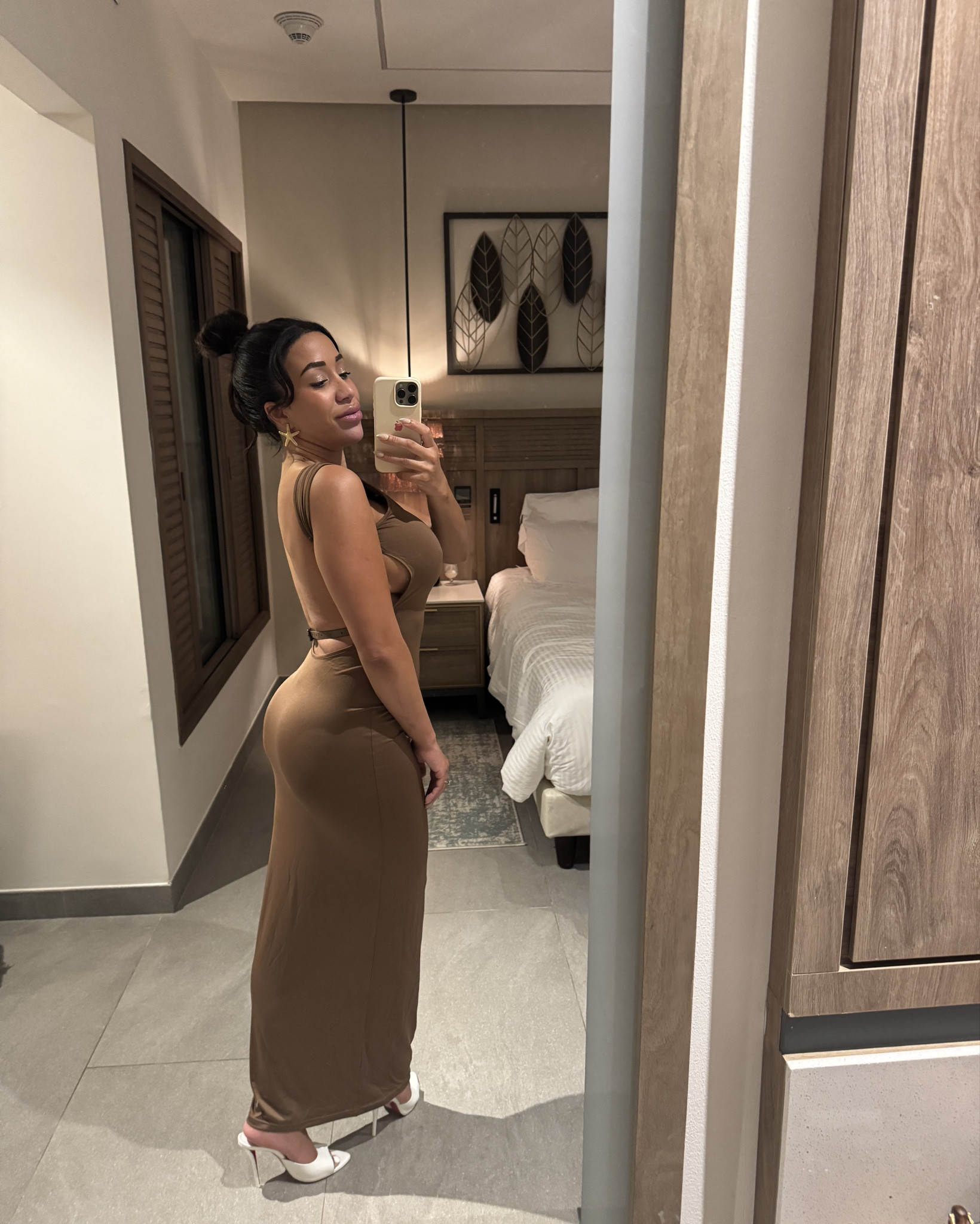 The most stunning vacation dress for a back moment 🤎

#LTKsummer #LTKdresses #LTKtravel