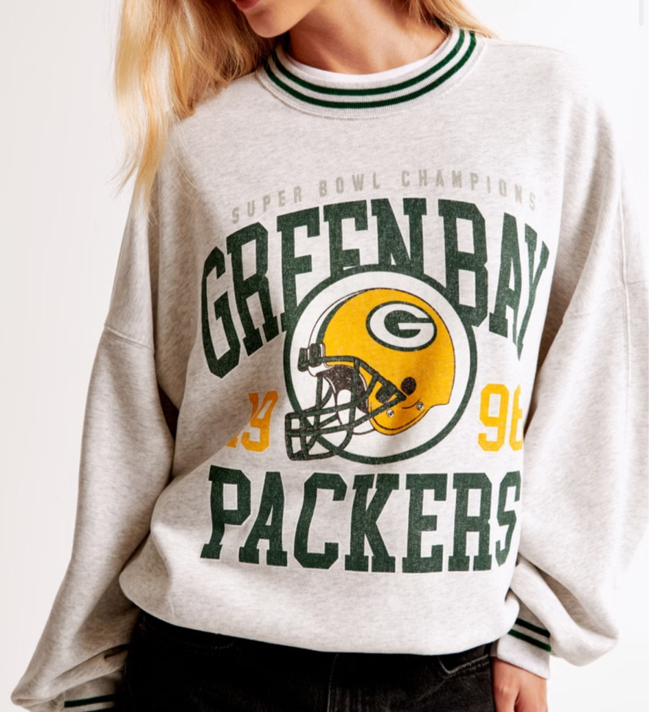 The best NFL sweatshirts are back! 🏈