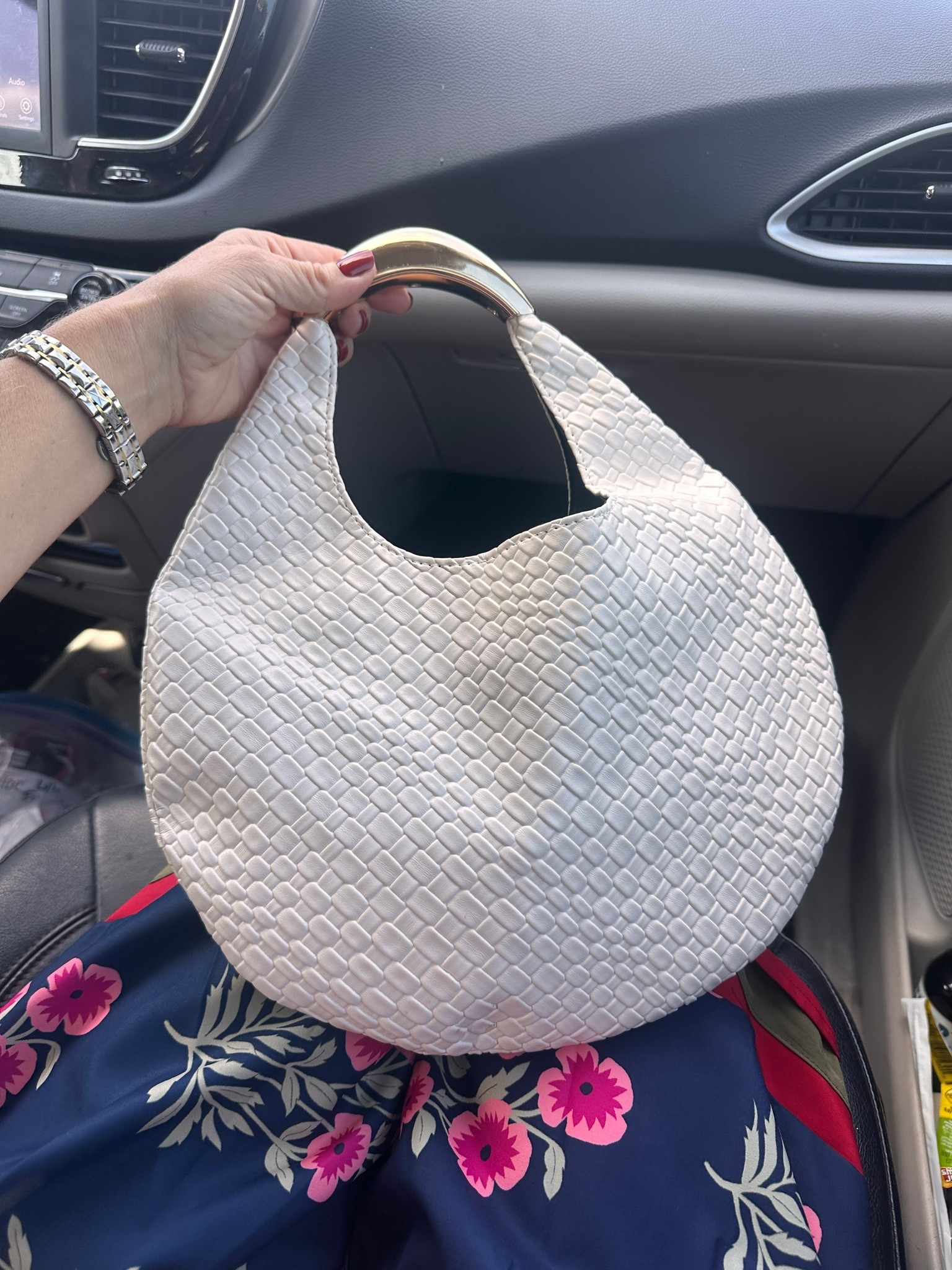 The purse that gets all the compliments. Off to church!

#LTKmomlife #LTKdayinmylife