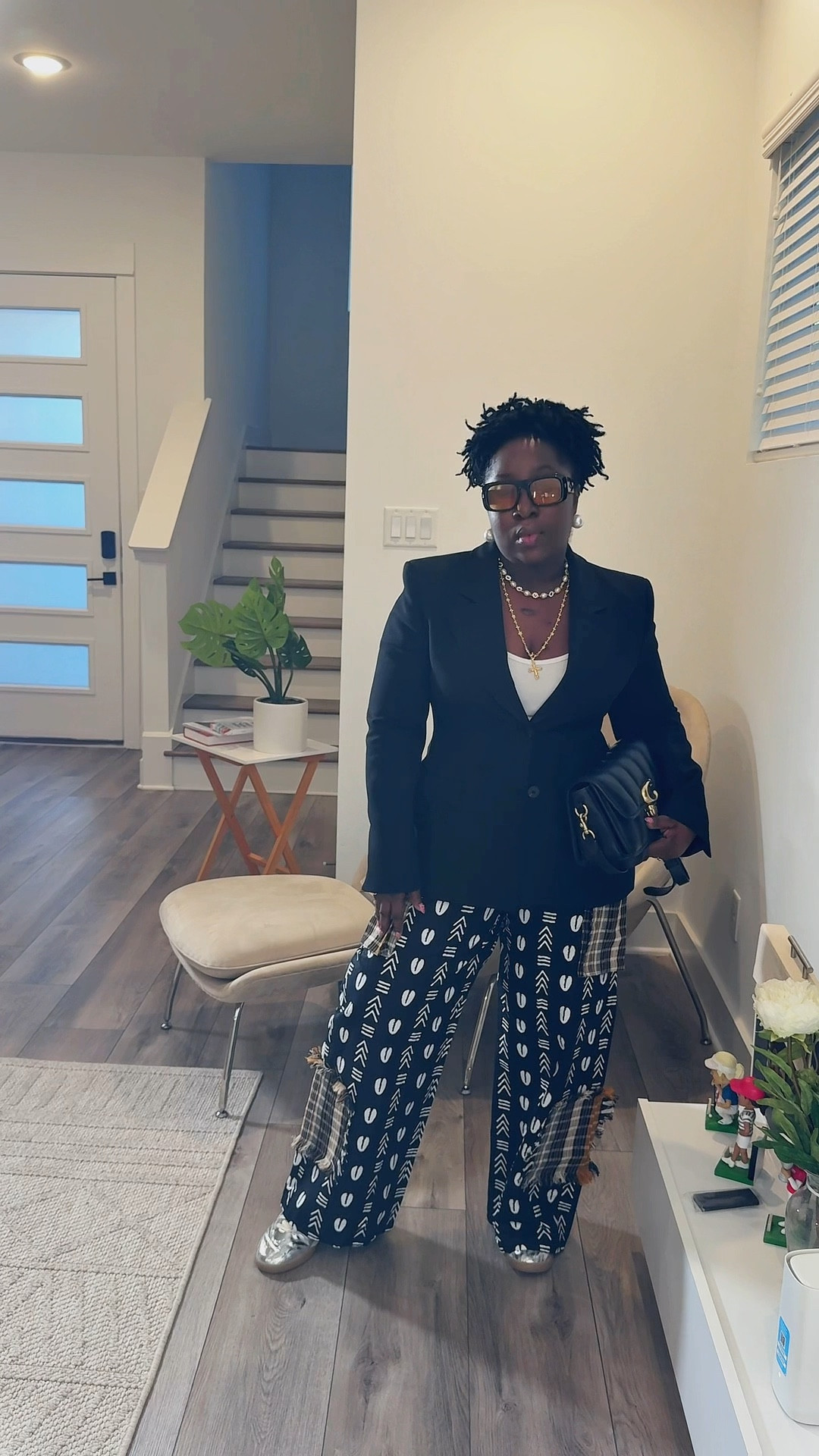 Zara hourglass Blazer with African print pant

#LTKMidsize #LTKStyleTip