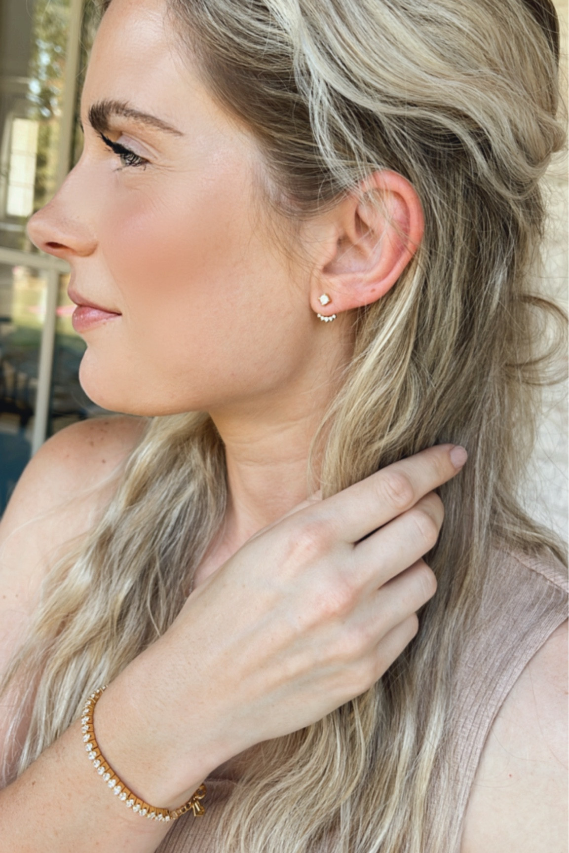 Jewelry that’s effortlessly beautiful and budget-friendly! 💍✨ These dainty pieces are perfect for everyday wear, adding a touch of elegance without breaking the bank. 
#AffordableJewelry #EverydayStyle #DaintyJewelry #LTKFinds
#ad #caitlynminimalist

#LTKSaleAlert #LTKFindsUnder100 #LTKBeauty