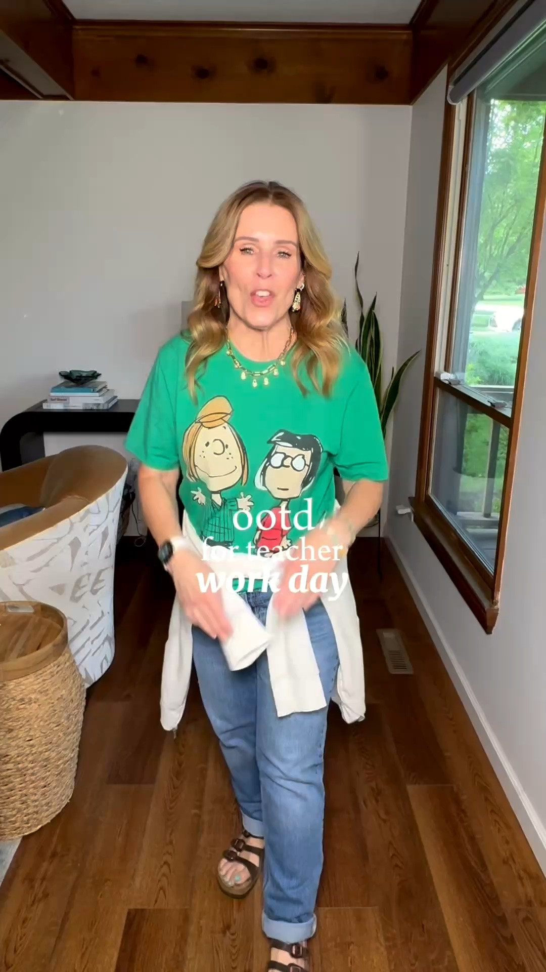 This tee by @HOMAGE is so good! Wearing a M, but can totally wear a small. Jeans are tts, wearing 6 Short.

#LTKdayinmylife #LTKootd #LTKPetite
