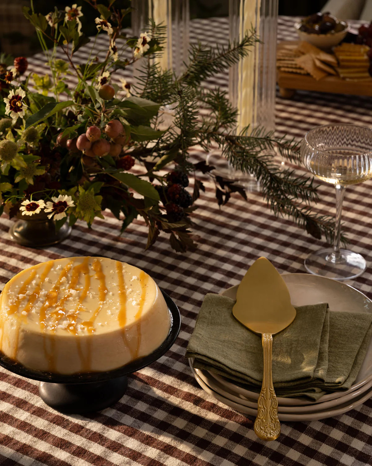 Brass Cake Server with Drawstring Bag | McGee & Co. (US)