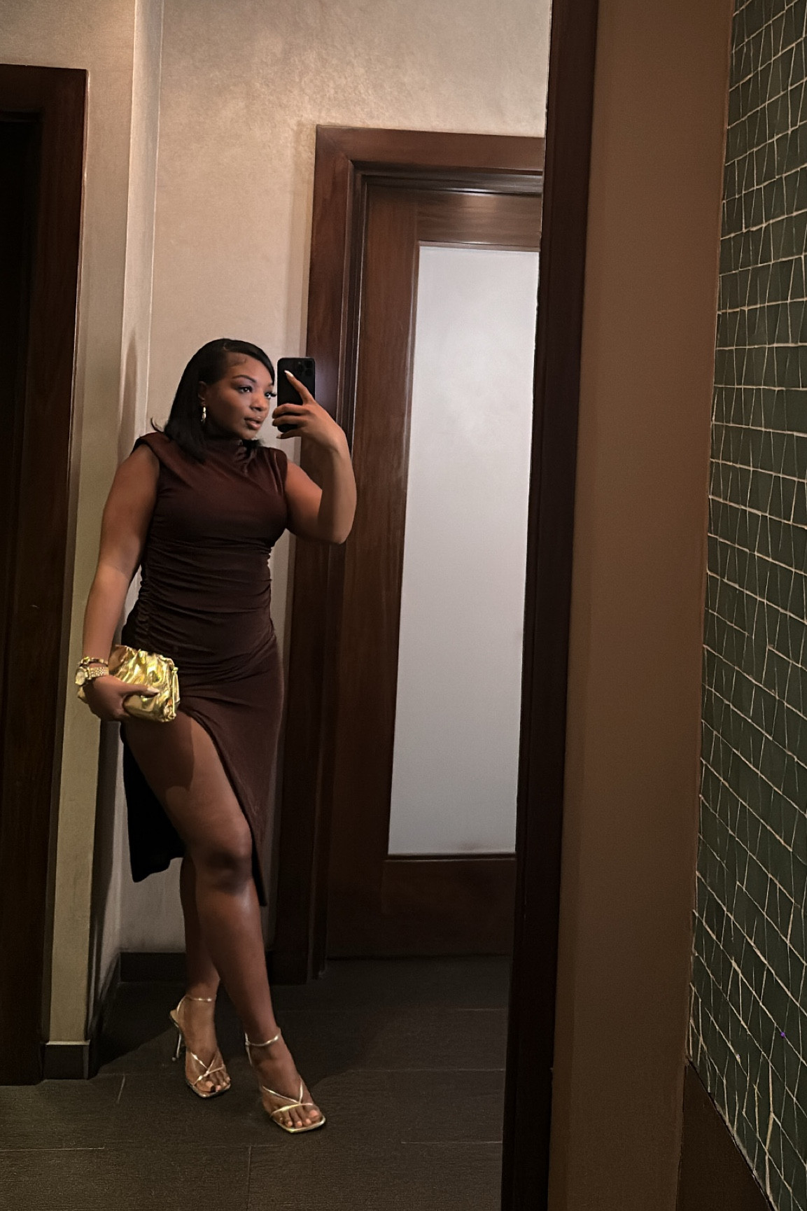 The perfect date night accessories. I’ve been obsessed with gold lately! Amazon does it for me every time! 

#LTKstyletip #LTKshoecrush #LTKbeauty