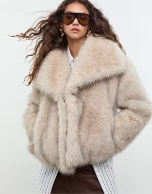 Stradivarius Cropped faux fur jacket in stone | ASOS (Global)