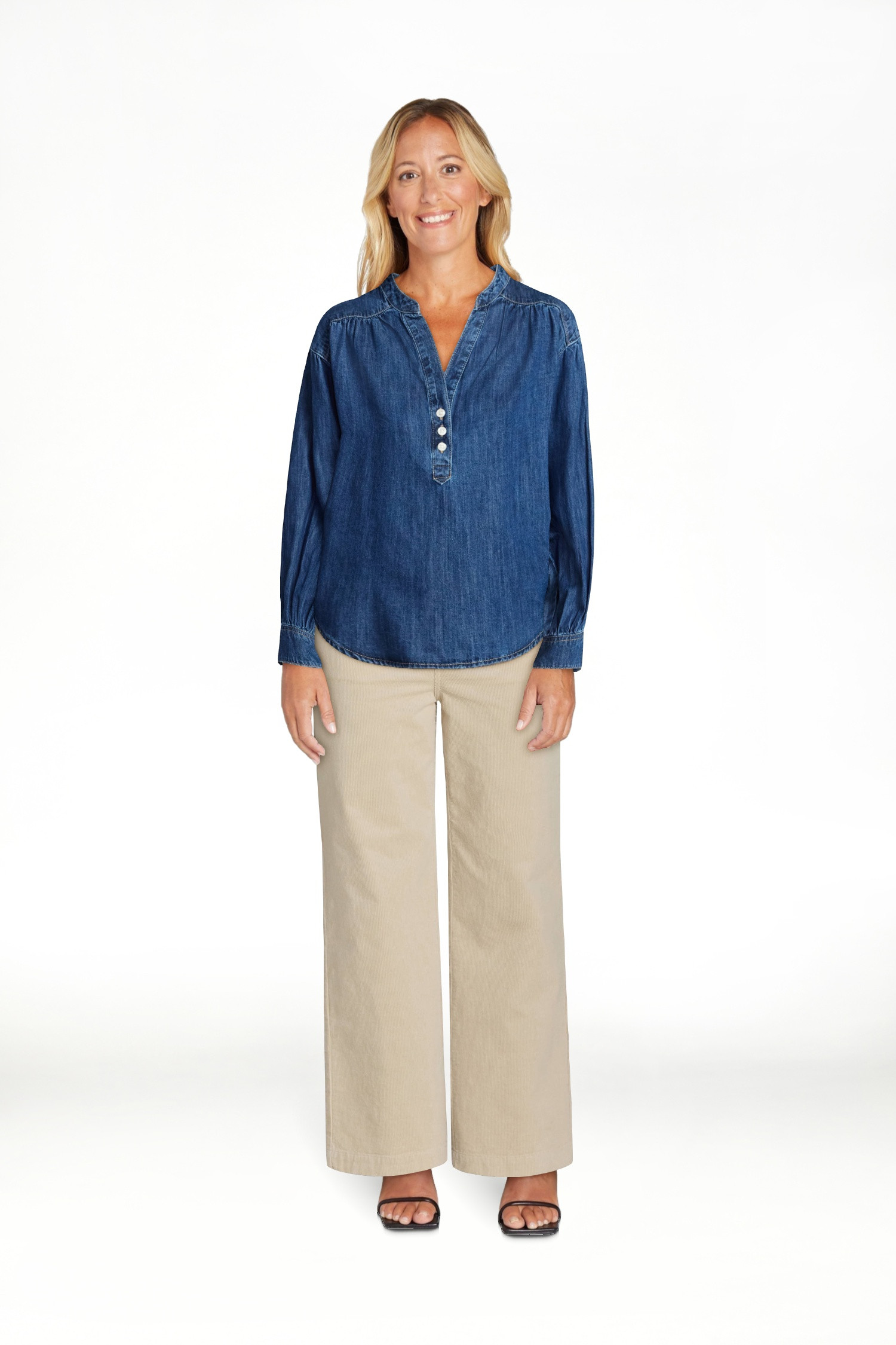 Time and Tru Women's Popover Denim Top with Long Sleeves, Sizes XS-XXXL | Walmart (US)