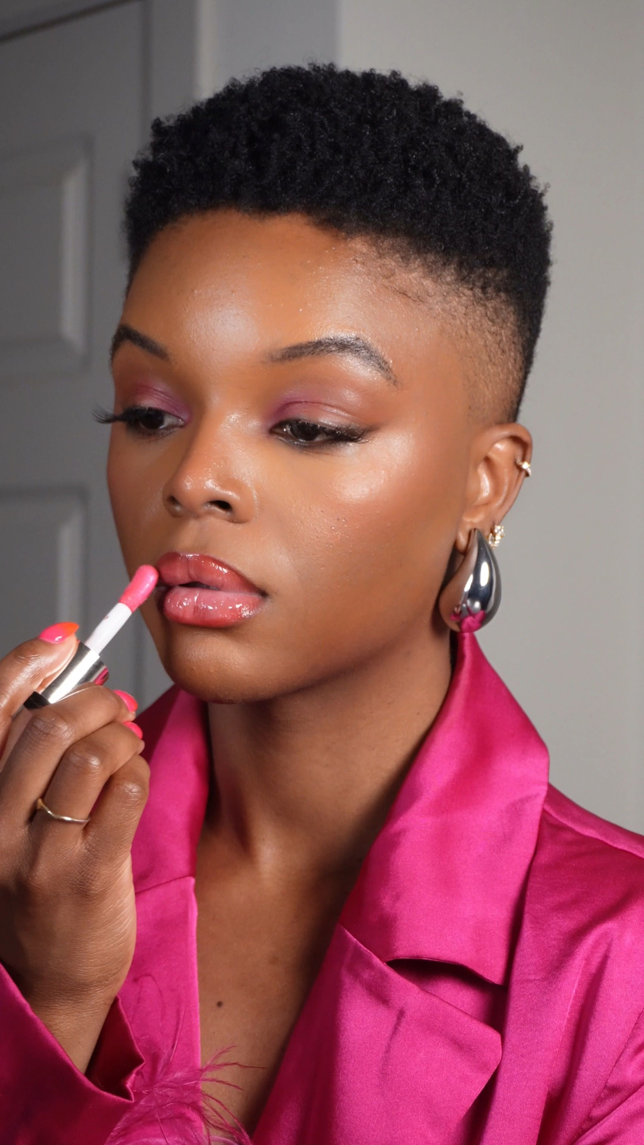 Nude Matte and Glossy Pink Lip Combo for Valentine’s Day 💕💕

#LTKVideo #LTKfindsunder50 #LTKbeauty