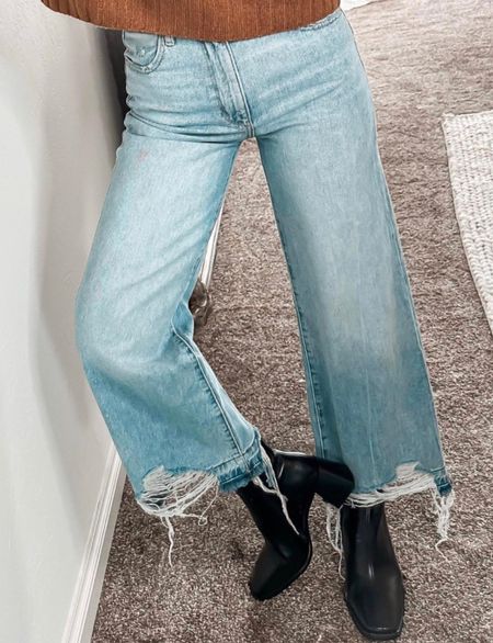 Wide leg jeans 
Jeans 
#ltku 

#LTKFind #LTKFestival #LTKSeasonal