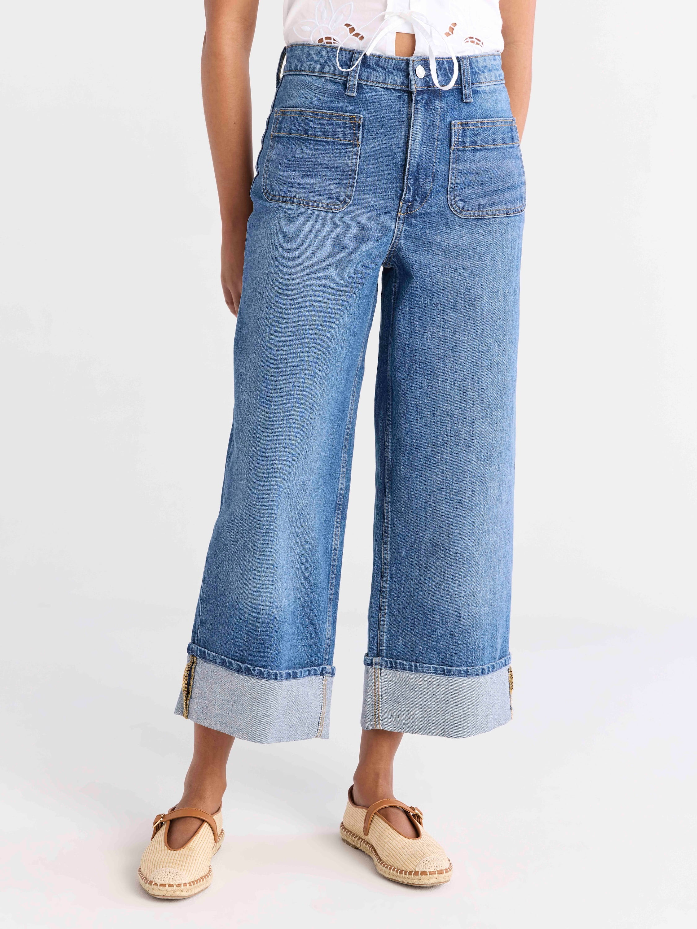 Free Assembly Women’s High Rise Cuffed Jeans with Patch Pockets, 30" Inseam, Sizes 0-16 | Walmart (US)