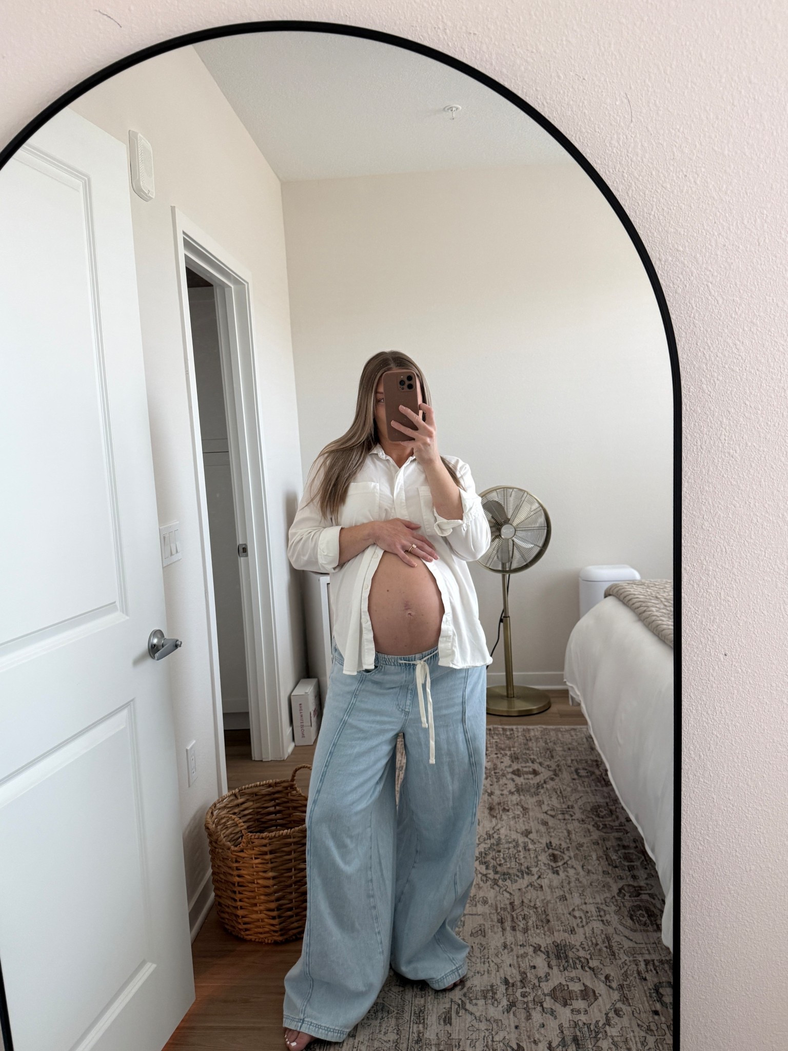 Maternity photoshoot outfit 

#LTKBump