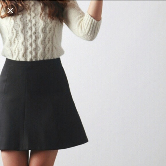 J. Crew A Line Flared Mini Skirt in Black Size 4 | Poshmark