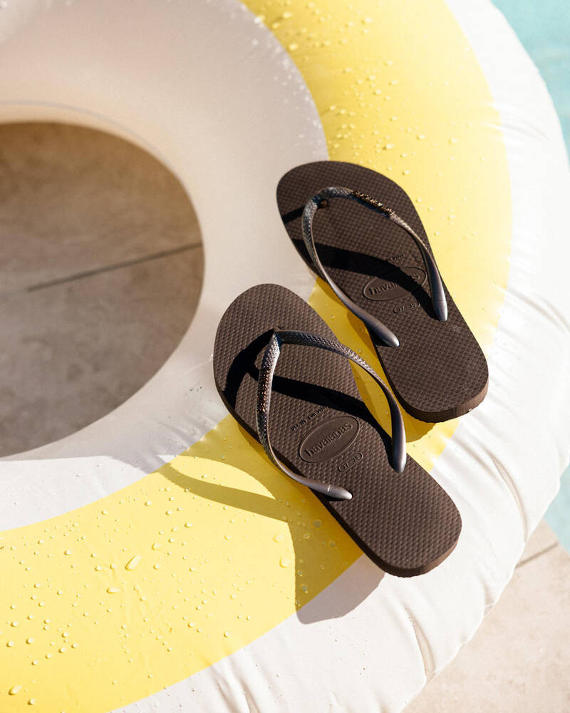 Slim Metal Logo Thongs | City Beach (ANZ)