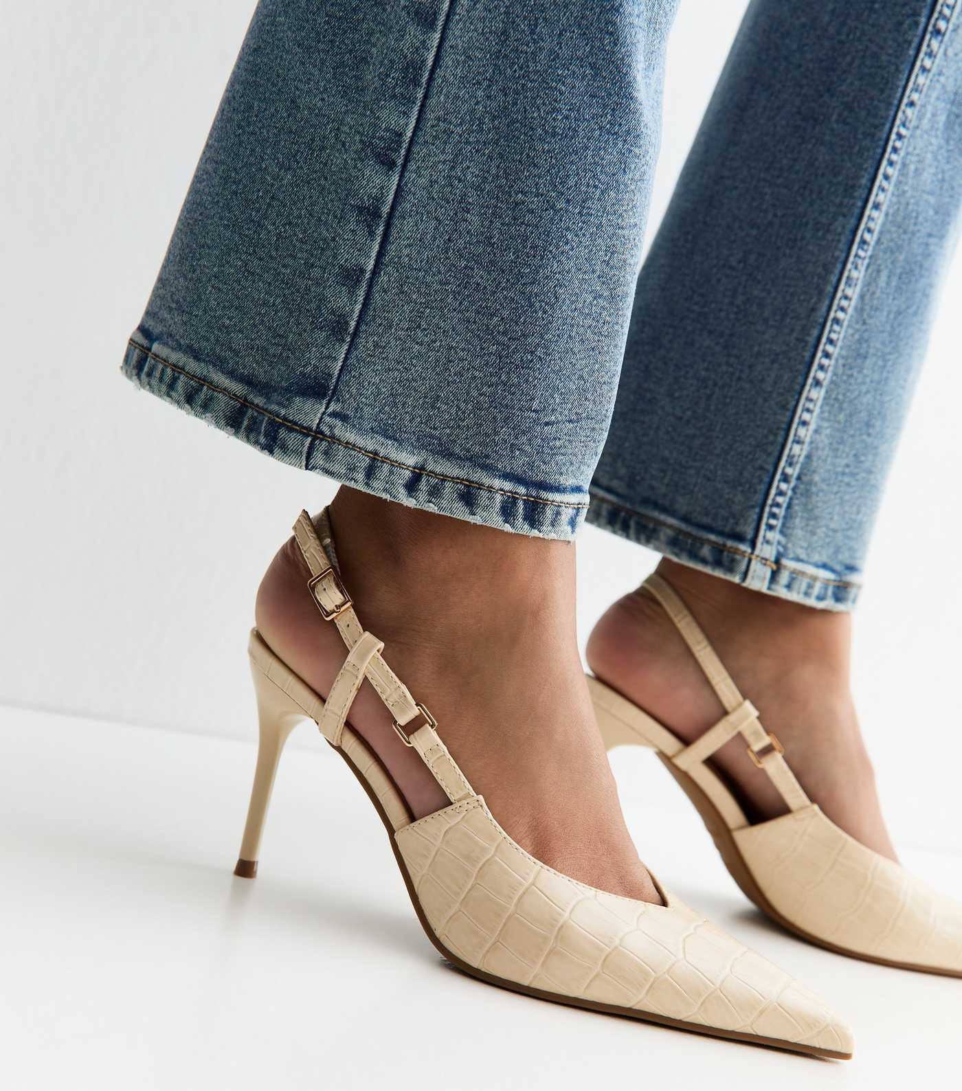 Off White Embossed Croc Slingback Court Shoes | New Look | New Look (UK)