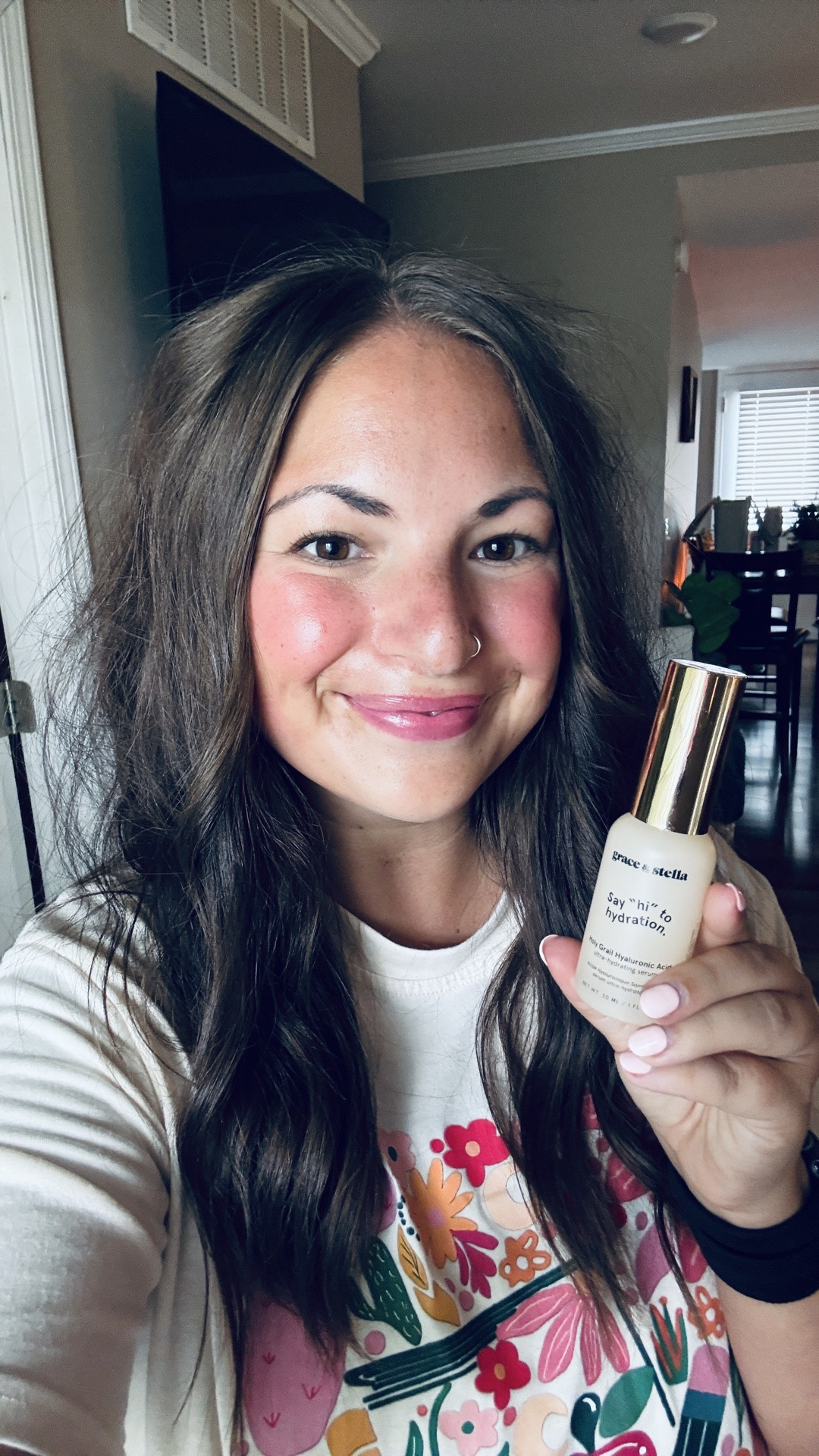 hydrated skin just looks better ✨

this serum leaves my skin feeling so smooth, plump, and glowy 💧
simple step… BIG difference

#skincare #hyaluronicacid #glowingskin #amazonfinds #selfcare