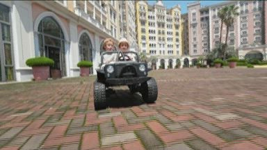 FREDDO RAIDER 2 Seater 24-Volt 4 x 4 Ride On Car | HSN