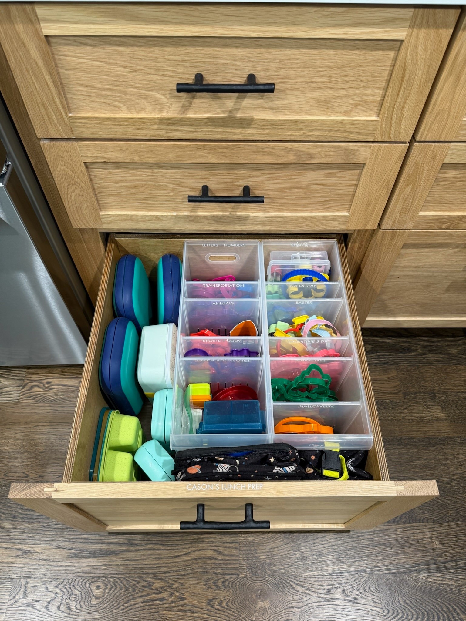 School mornings are busy enough - lunch prep doesn't have to be.

A simple, organized setup makes it easier to pack lunches, keep supplies within reach, and even get the kids involved.👏

✏️ Comment SCHOOL for our favorite back-to-school organizing products!

✨ Comment SYSTEM to get our entire School Year System packed with kid-friendly checklists and simple systems to make this school year your easiest yet!