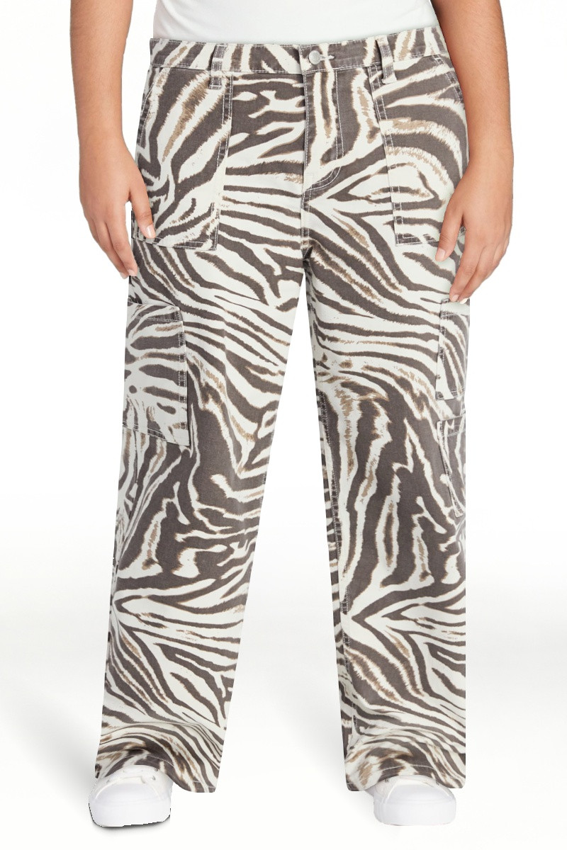 No Boundaries Wide Leg Cargo Pants, 29.5" Inseam, Women's and Women's Plus Sizes XXS-4X | Walmart (US)
