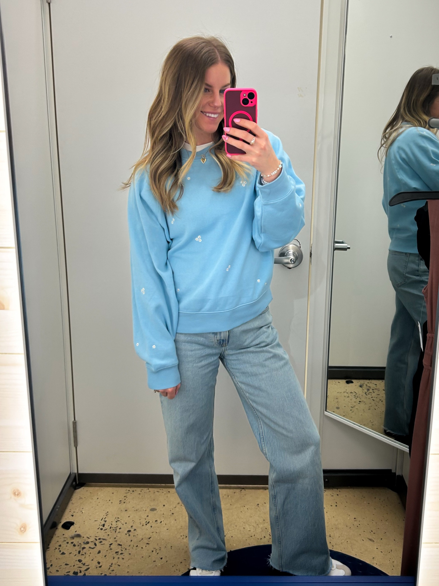 Cutest Daisy sweatshirt, love the color. On sale for $21. Wearing a size medium, but probably could have done the large.

#LTKFindsUnder50 #LTKSaleAlert #LTKSeasonal