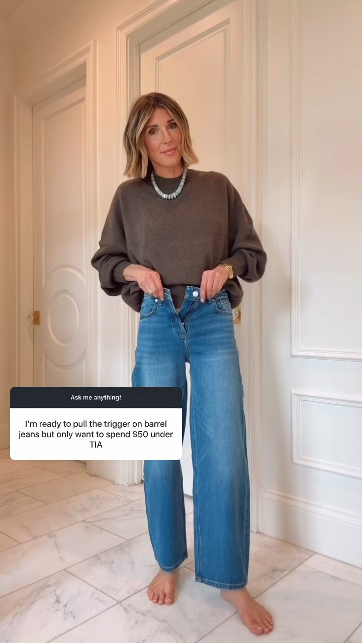 Today’s outfit. These $50 jeans look like the mother barrel ones.

I’m 5’7 wearing size 2/25 in my jeans and small in sweater.

#LTKootd #LTKSeasonal