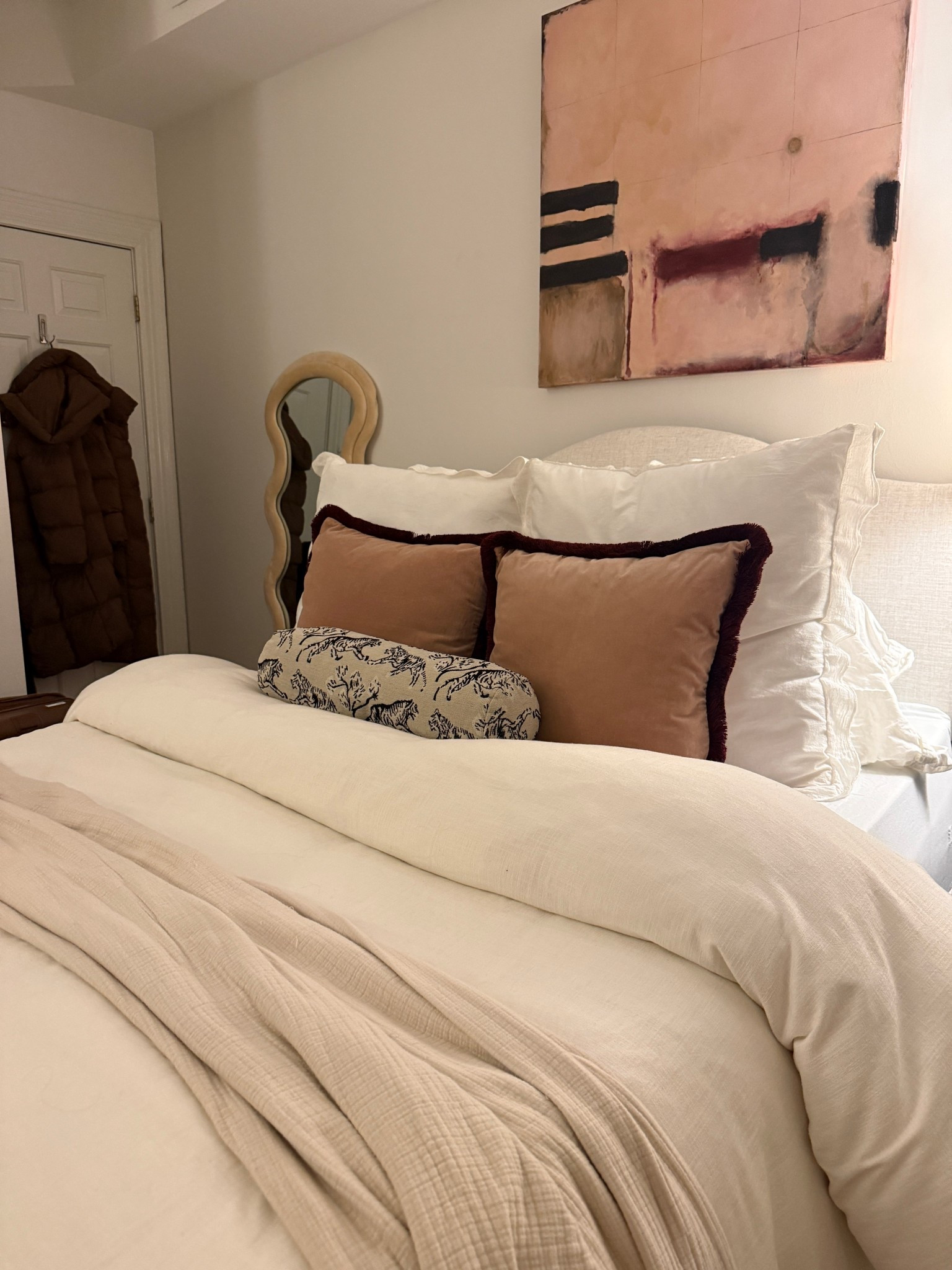 Luxurious, cozy, perfectly tempered bedding & chic pillows 

CHIC modern aesthetic, bedding set up, linen duvet, pillow combos, headboard, QUEEN SIZE 

Headboard is exact in color white 

#LTKHome